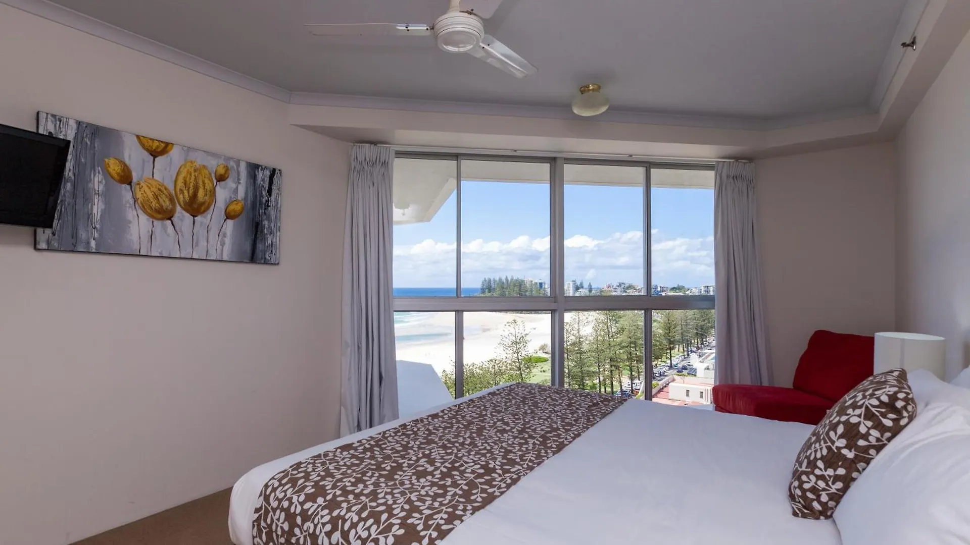 **** Aparthotel Points North Apartments Gold Coast Australia